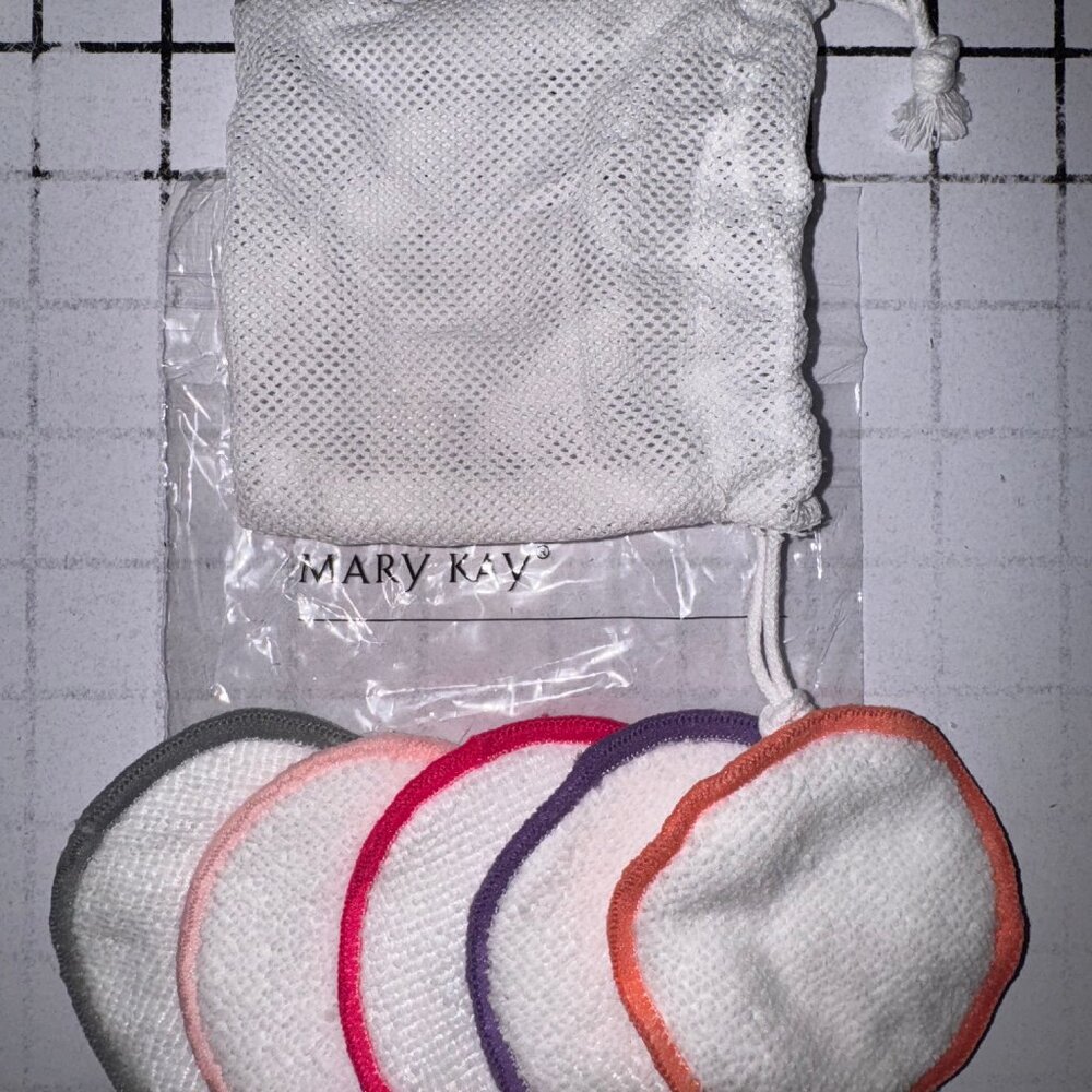 Mary Kay Makeup Remover Reusable Rounds (5) With Mesh Wash Bag